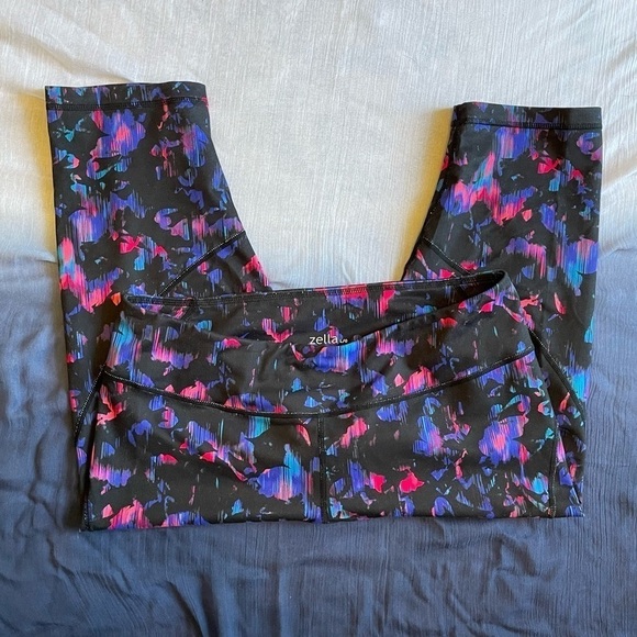 Zella Cropped Leggings - Euc - Size Large - Picture 1 of 3